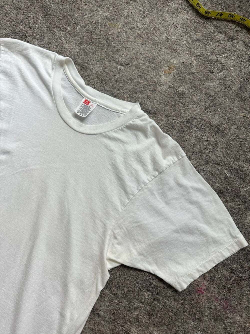 Vintage 90s Hanes Blank White T-Shirt Single Stitch USA Style Mens Medium